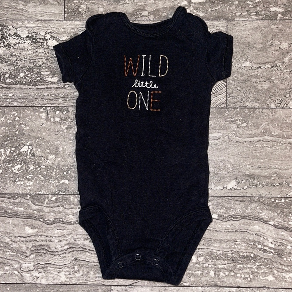 Short sleeve onsie